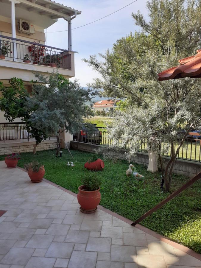Chrysafis Apartments Nea Vrasna Exterior foto