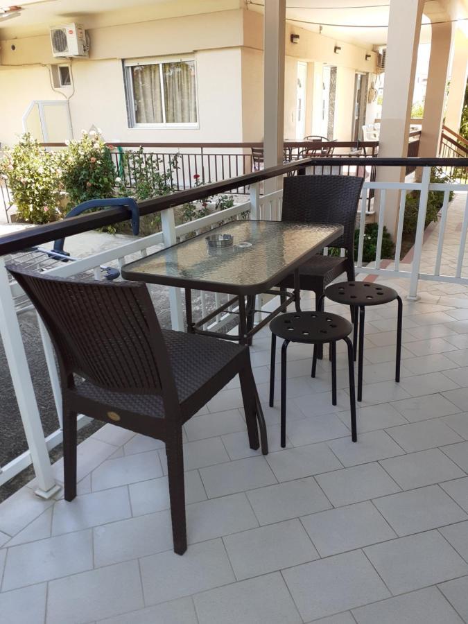 Chrysafis Apartments Nea Vrasna Exterior foto